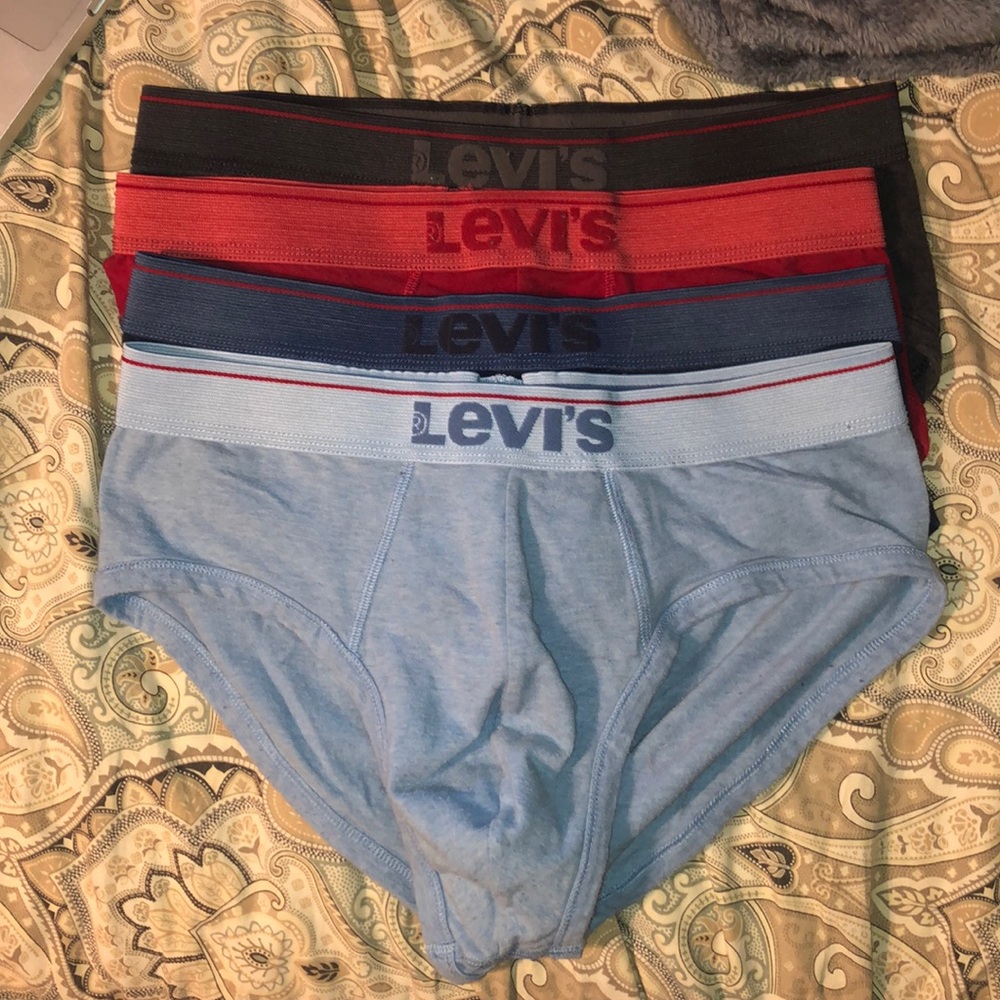 Men’s Levi’s briefs